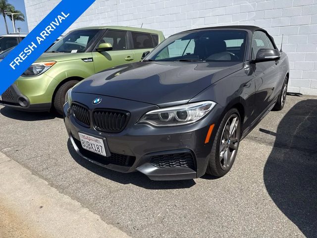 2016 BMW 2 Series M235i RWD photo