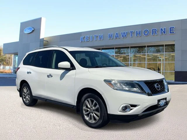 2015 Nissan Pathfinder SV 4WD photo
