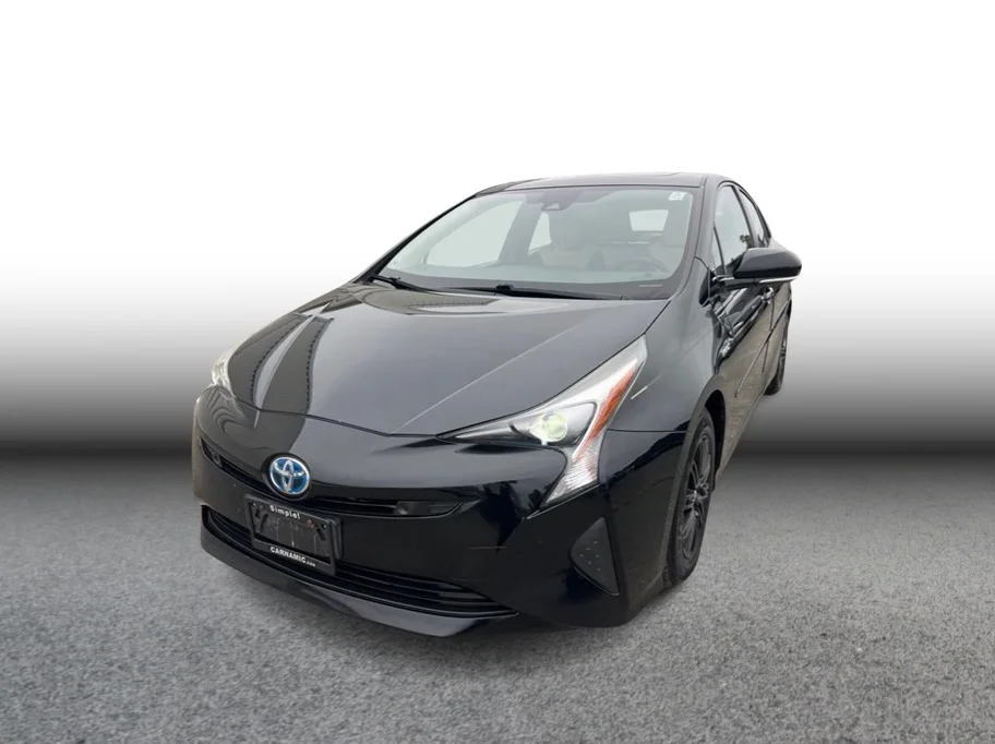 2016 Toyota Prius Four FWD photo