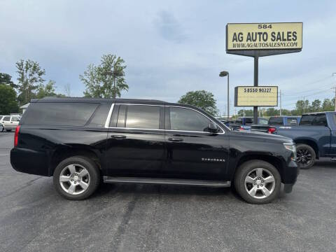 2016 Chevrolet Suburban LT 4WD photo