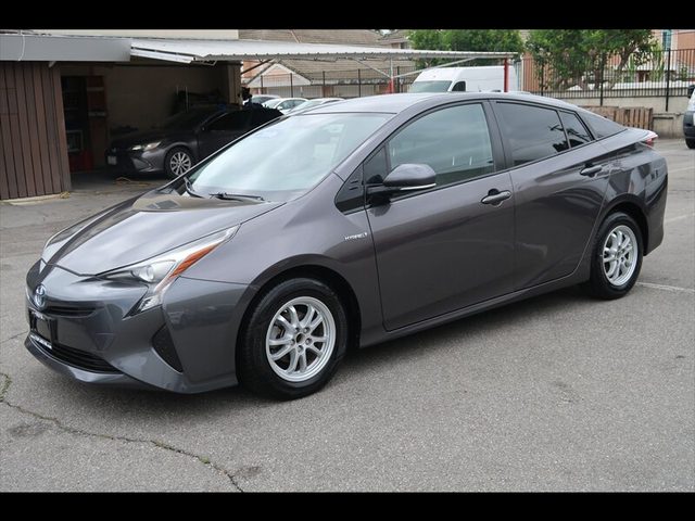 2016 Toyota Prius Four FWD photo