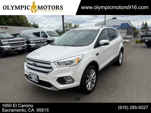 2017 Ford Escape Titanium 4WD photo
