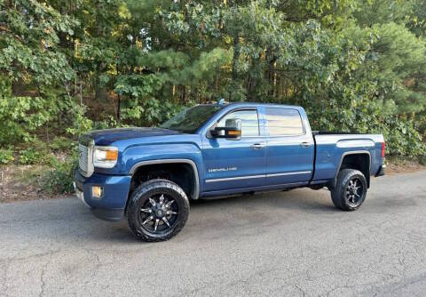 2016 GMC Sierra 2500HD Denali 4WD photo