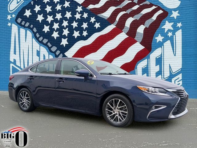 2016 Lexus ES FWD photo