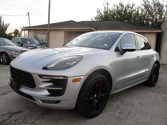 2017 Porsche Macan GTS AWD photo