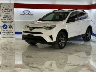 2016 Toyota RAV4 LE FWD photo