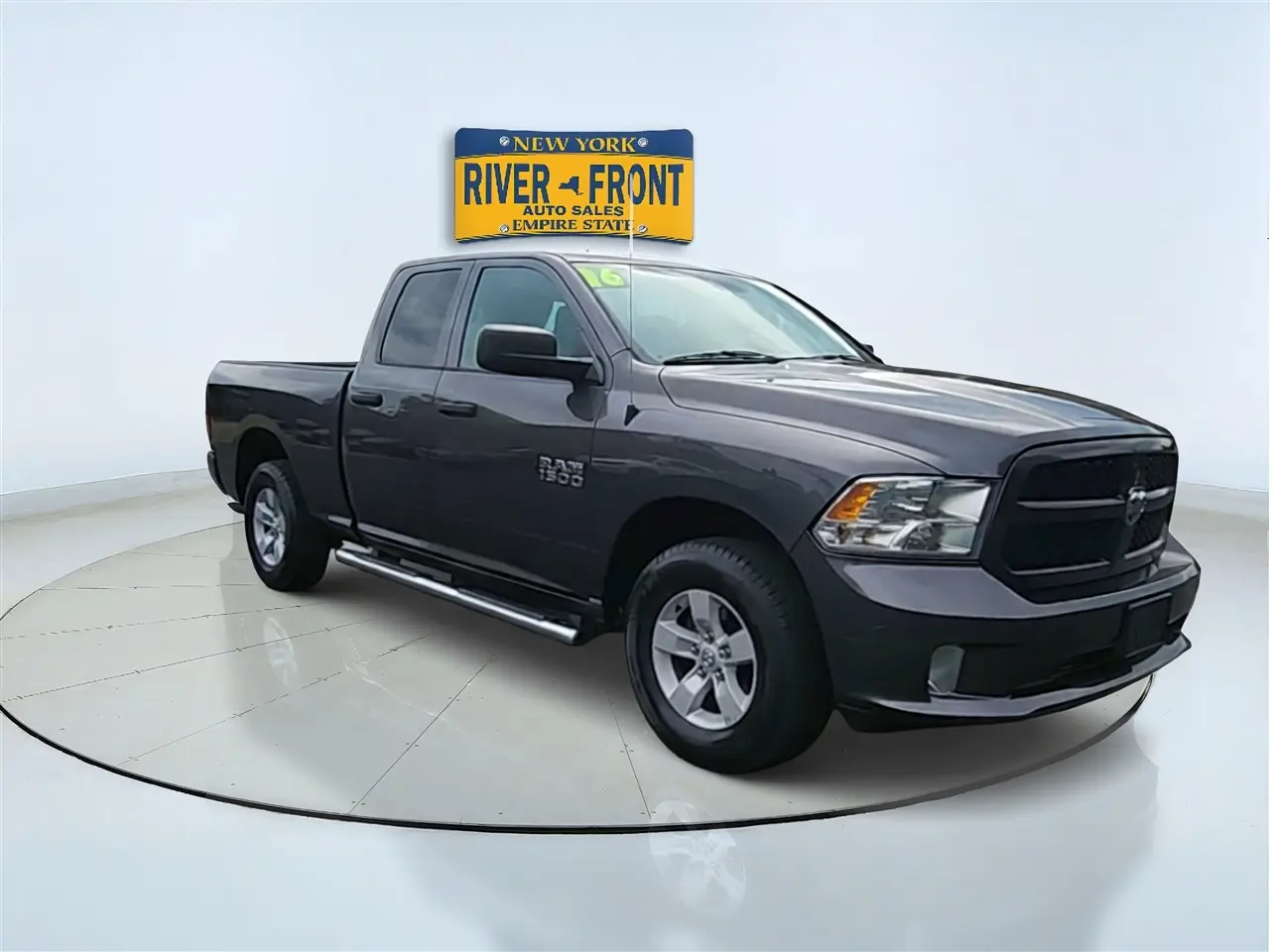 2016 Ram 1500 Express 4WD photo