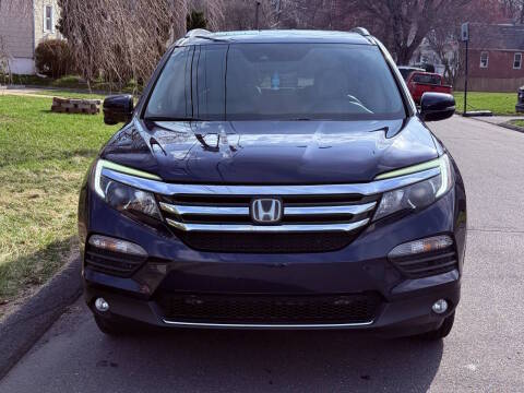 2016 Honda Pilot Touring AWD photo