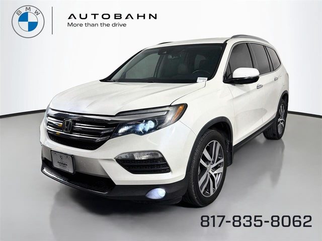 2016 Honda Pilot Touring AWD photo