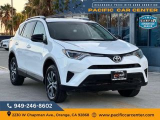 2016 Toyota RAV4 LE FWD photo