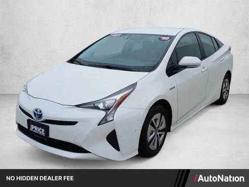 2016 Toyota Prius Three FWD photo