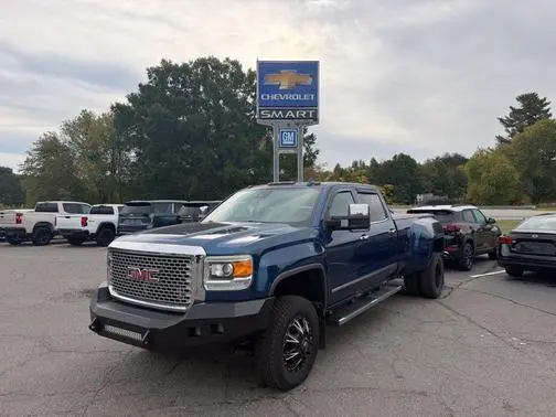 2016 GMC Sierra 3500HD Denali 4WD photo
