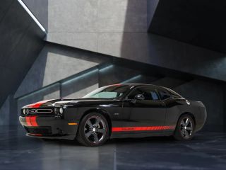 2016 Dodge Challenger R/T RWD photo