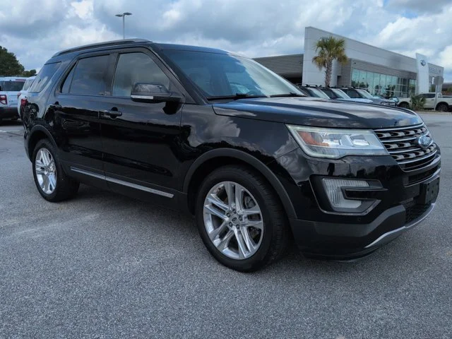 2016 Ford Explorer XLT FWD photo