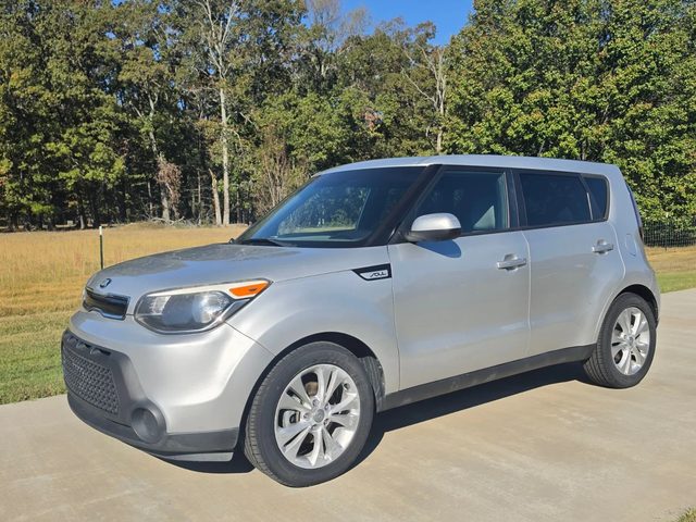 2015 Kia Soul + FWD photo