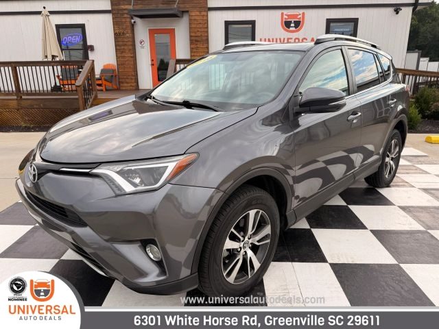 2016 Toyota RAV4 XLE FWD photo