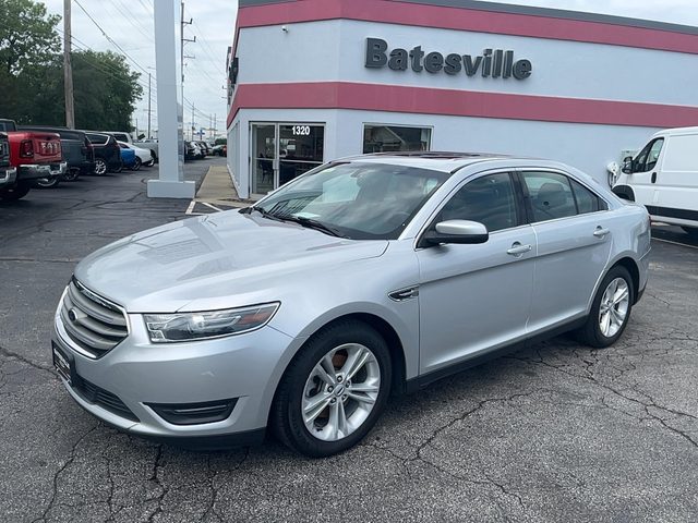 2016 Ford Taurus SEL FWD photo