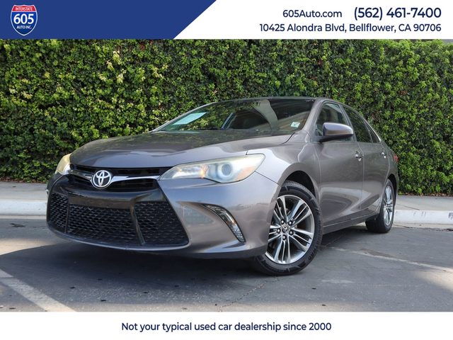 2016 Toyota Camry SE FWD photo