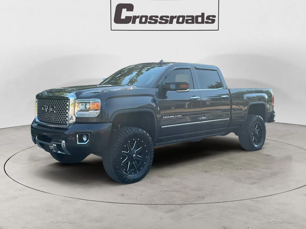 2016 GMC Sierra 2500HD Denali 4WD photo