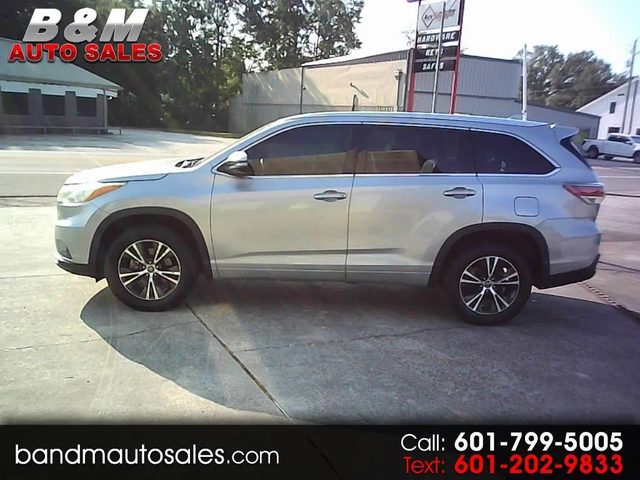 2016 Toyota Highlander XLE FWD photo