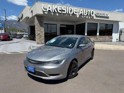 2016 Chrysler 200 Limited Platinum FWD photo