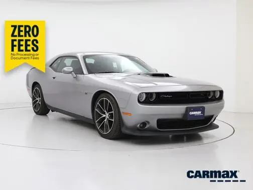 2016 Dodge Challenger 392 Hemi Scat Pack Shaker RWD photo
