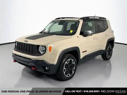 2016 Jeep Renegade Trailhawk 4WD photo