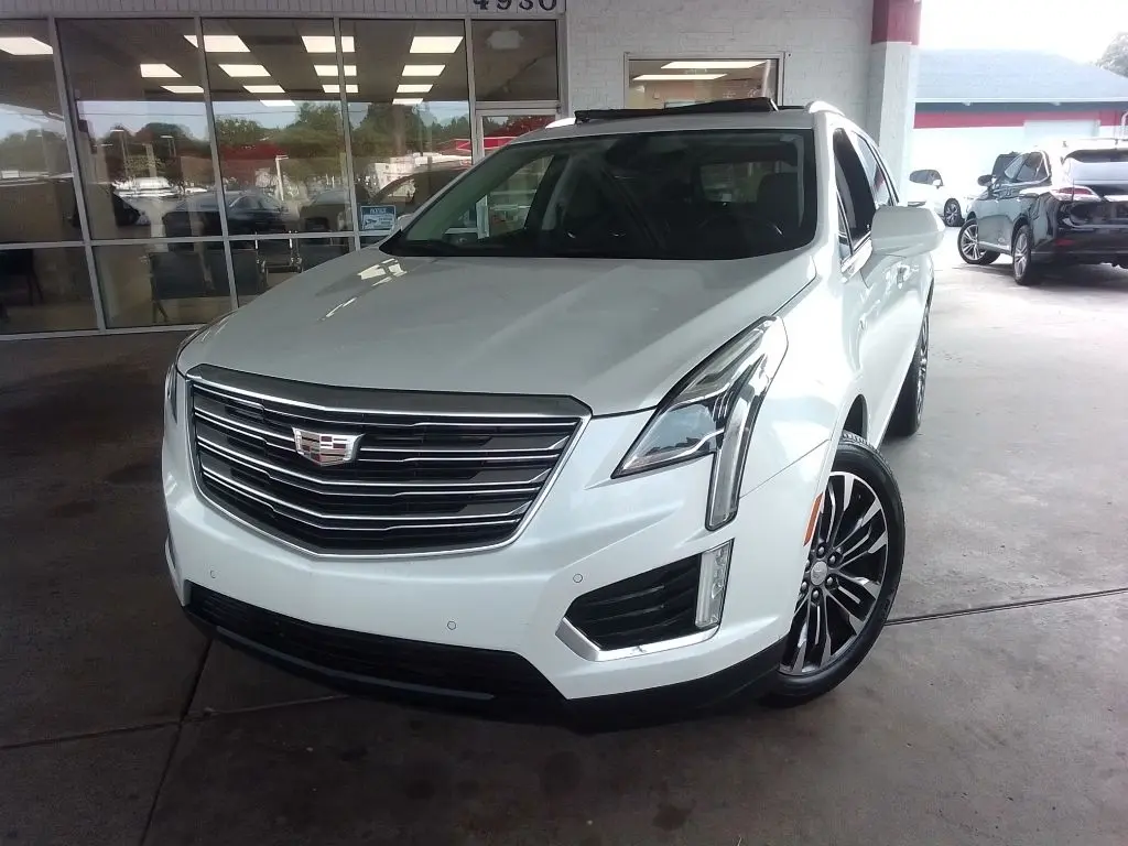 2017 Cadillac XT5 Premium Luxury FWD FWD photo