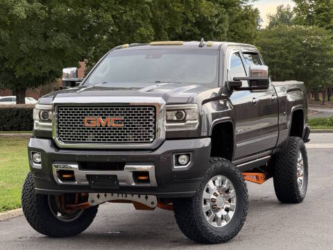 2016 GMC Sierra 2500HD Denali 4WD photo