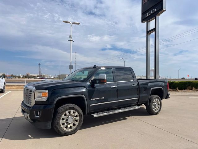 2016 GMC Sierra 2500HD Denali 4WD photo
