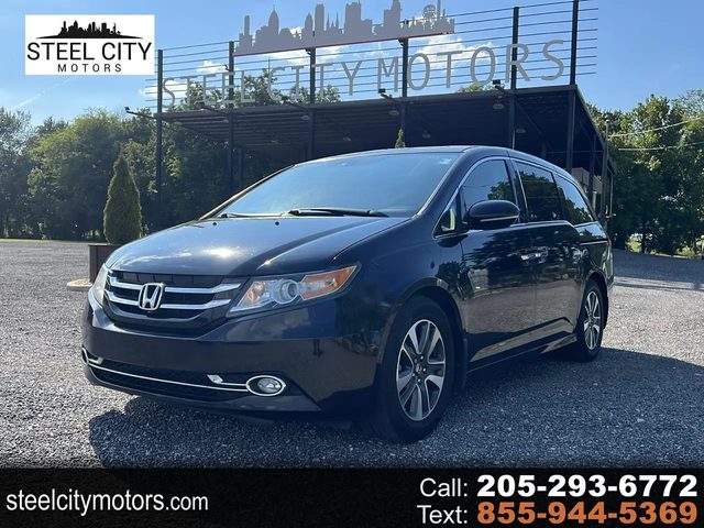 2016 Honda Odyssey Touring FWD photo