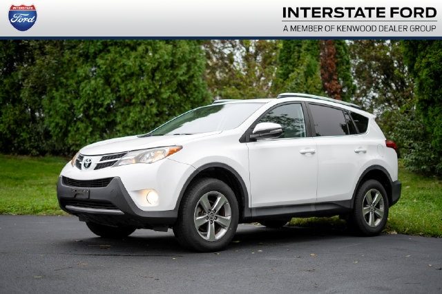 2015 Toyota RAV4 XLE FWD photo