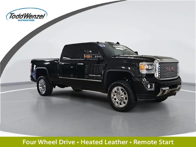 2015 GMC Sierra 2500HD Denali 4WD photo