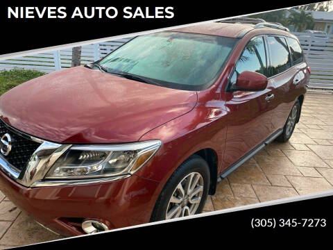 2016 Nissan Pathfinder SV FWD photo