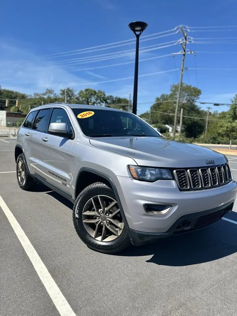 2016 Jeep Grand Cherokee 75th Anniversary 4WD photo