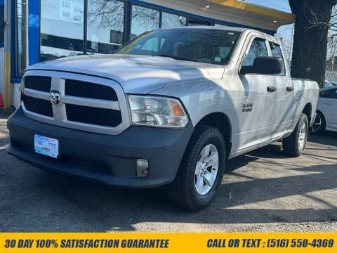 2016 Ram 1500 Express 4WD photo