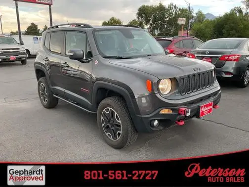 2016 Jeep Renegade Trailhawk 4WD photo