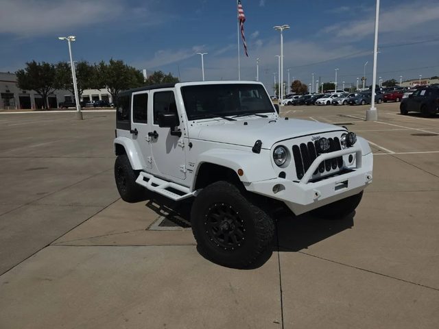 2016 Jeep Wrangler Unlimited Sahara 4WD photo