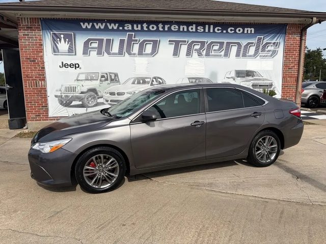 2016 Toyota Camry SE FWD photo