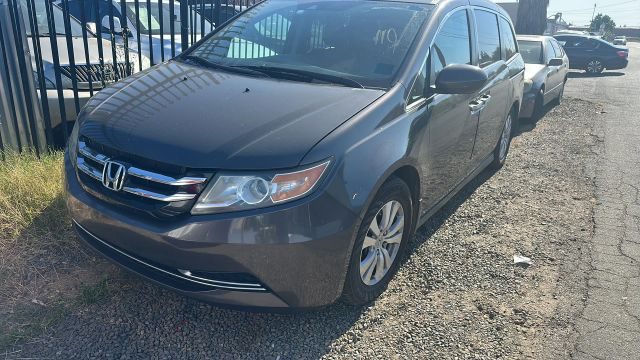 2016 Honda Odyssey EX-L FWD photo