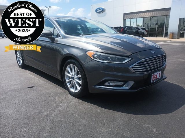 2017 Ford Fusion SE FWD photo