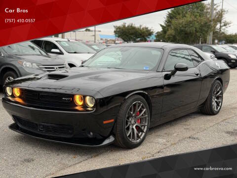 2015 Dodge Challenger SRT 392 RWD photo