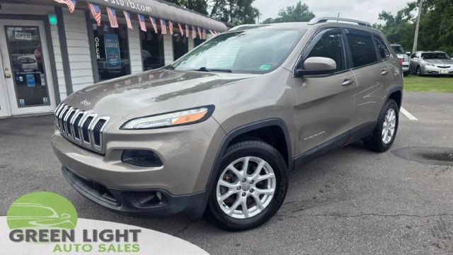 2016 Jeep Cherokee Latitude 4WD photo