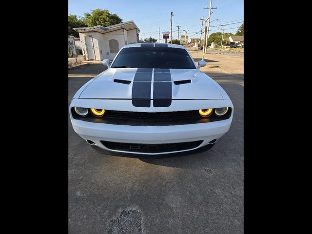 2016 Dodge Challenger SXT Plus RWD photo