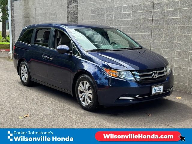 2016 Honda Odyssey SE FWD photo