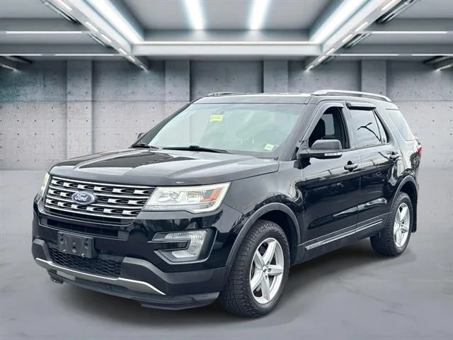 2016 Ford Explorer XLT 4WD photo
