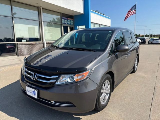 2016 Honda Odyssey SE FWD photo