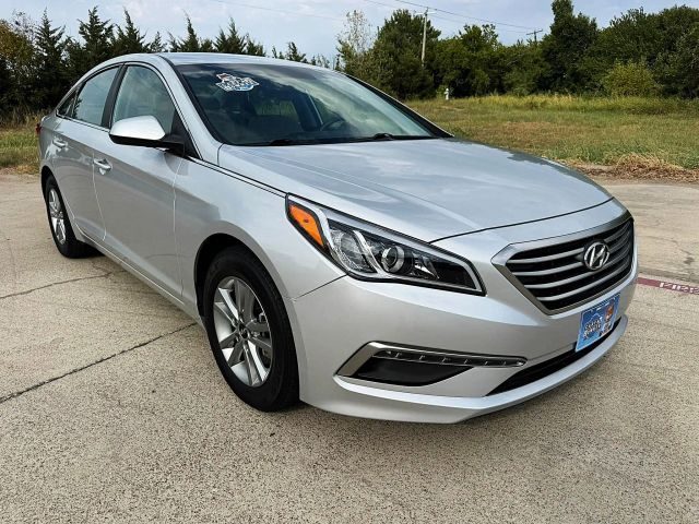 2015 Hyundai Sonata 2.4L SE FWD photo