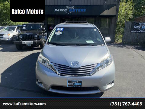 2016 Toyota Sienna XLE AWD photo