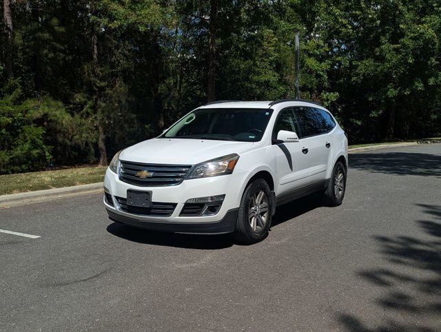 2017 Chevrolet Traverse LT AWD photo